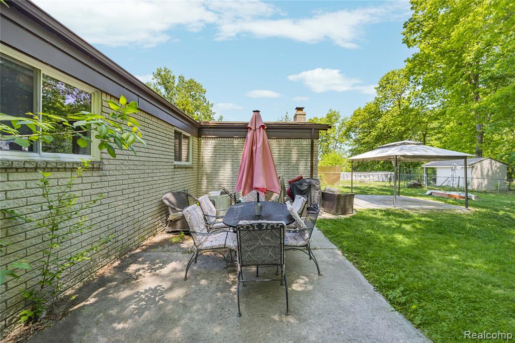 31720 Kelly Road Roseville, MI 48066 - Photo 41 of 42