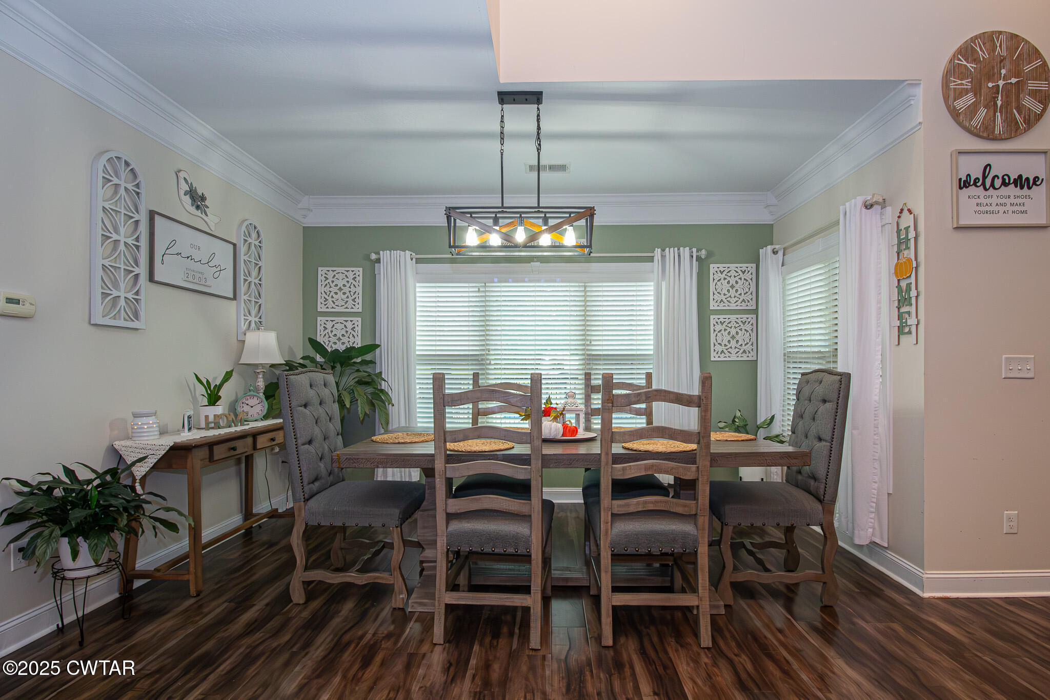 175 Ridgewood Drive Henderson, TN 38340 - Photo 11 of 43 a view of a dining room with furniture window and wooden floor