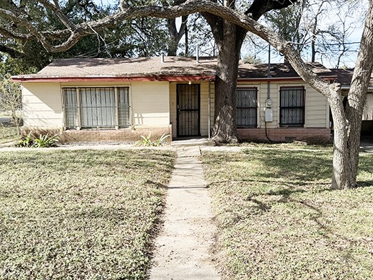 2520 South 6th Street Austin, TX 78704 - Photo 1 of 12 Front Exterior