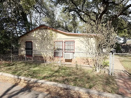 $550,000 | 2520 South 6th Street, Austin, TX 78704