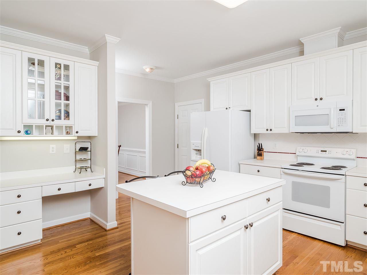 103 Glenmore Road Cary, NC 27519 - Photo 7 of 24 Gallery Image 7