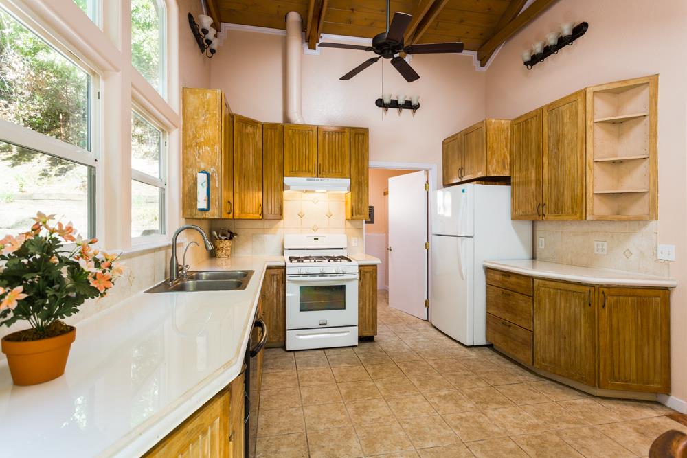 1600 Lockhart Gulch Road Scotts Valley, CA 95066 - Photo 5 of 13 Gallery Image 5