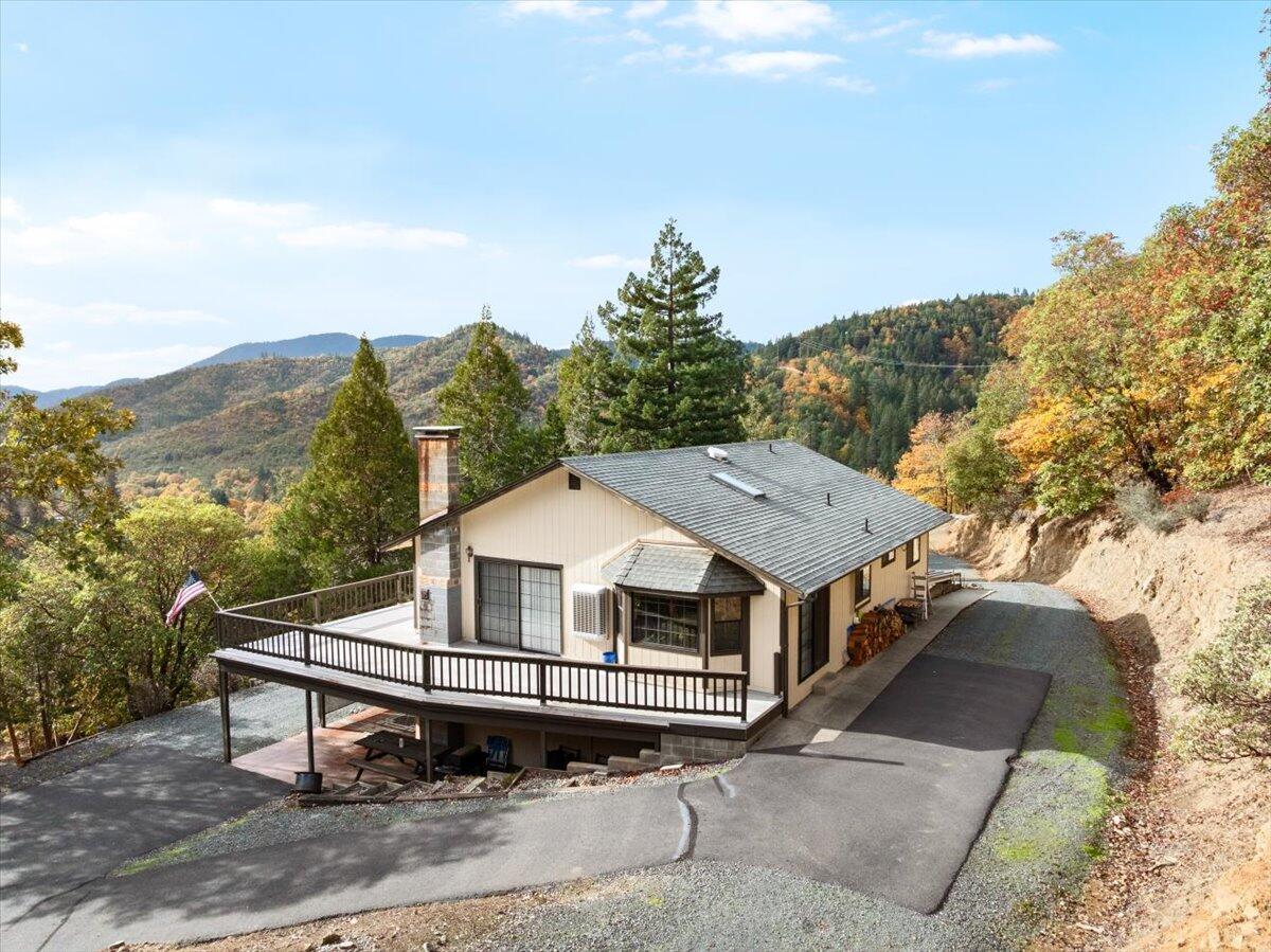 3116 Wards Creek Road Rogue River, OR 97537 - Photo 1 of 31 01-DJI_0030