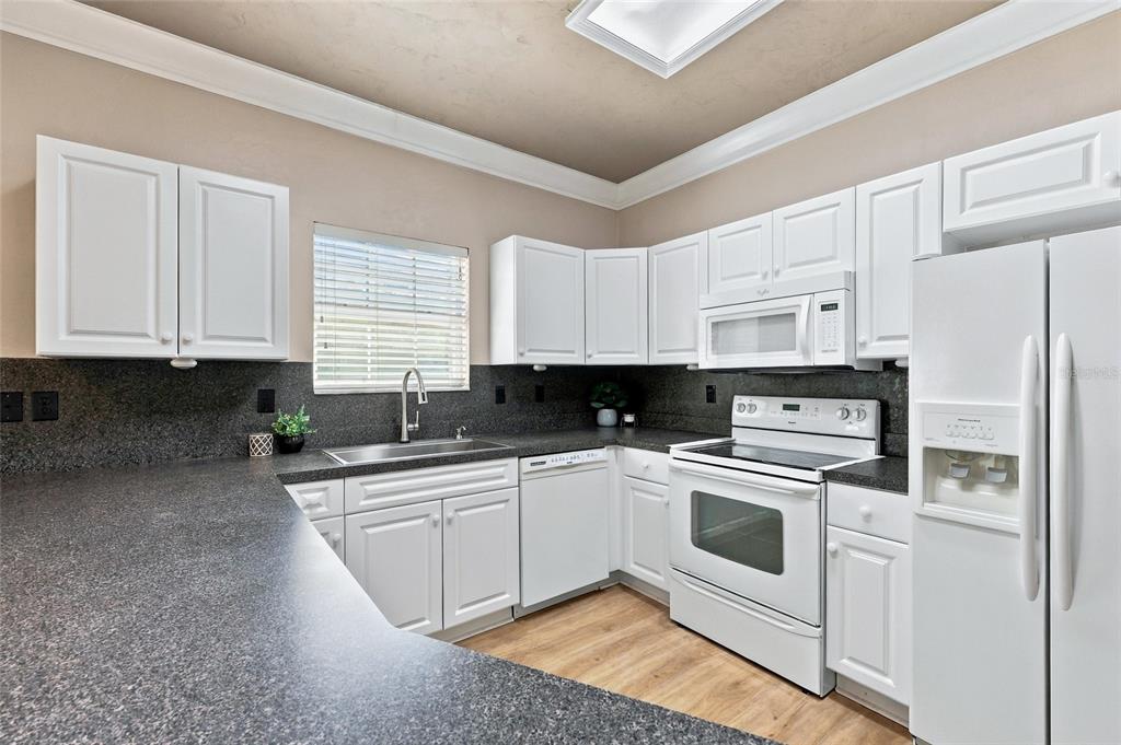 4722 Northwest 80th Road Gainesville, FL 32653 - Photo 4 of 37 Gallery Image 4