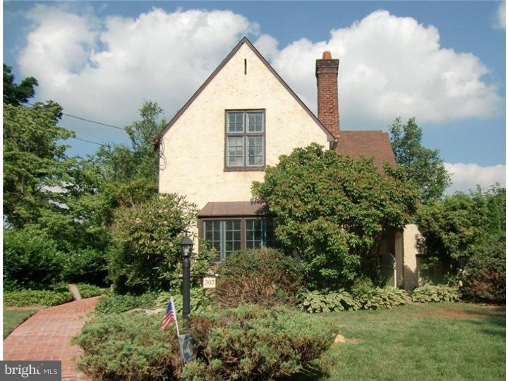 307 Overhill Road Wayne, PA 19087 - Photo 2 of 25 Exterior Front