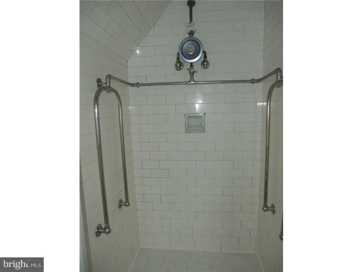 307 Overhill Road Wayne, PA 19087 - Photo 13 of 25 Bathroom