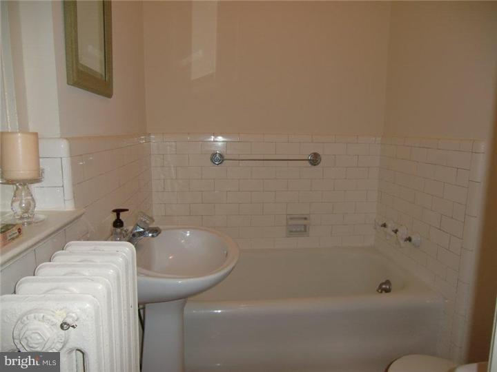 307 Overhill Road Wayne, PA 19087 - Photo 18 of 25 Bathroom