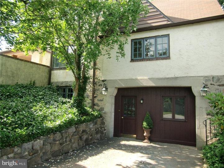 307 Overhill Road Wayne, PA 19087 - Photo 25 of 25 Driveway