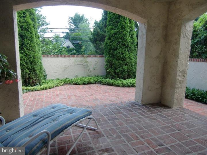 307 Overhill Road Wayne, PA 19087 - Photo 7 of 25 Porch