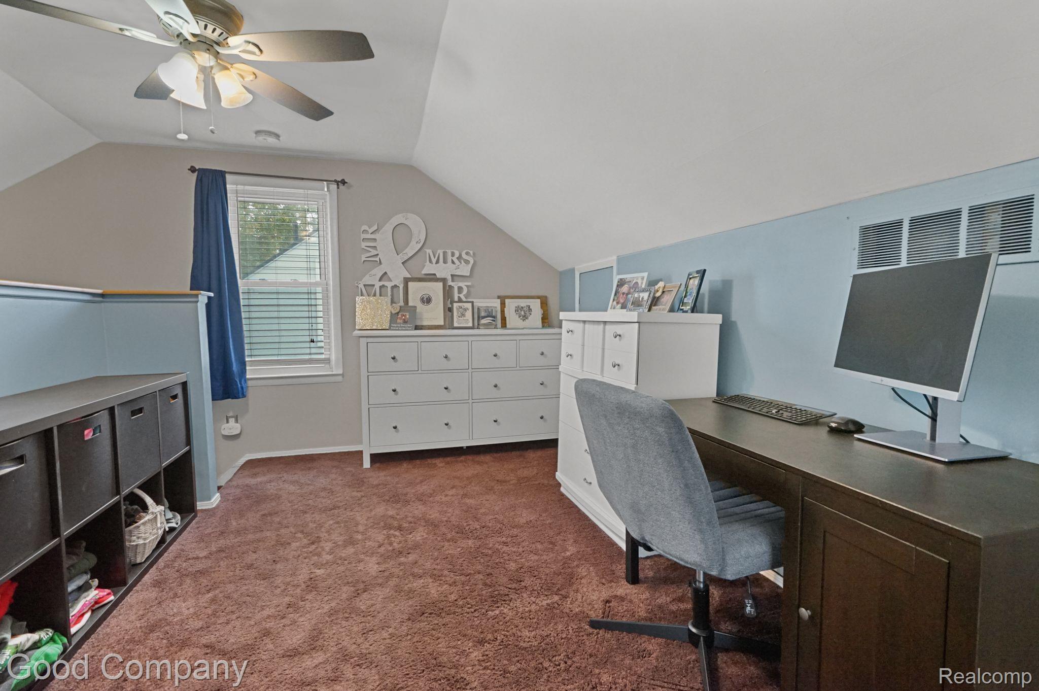 1060 Columbia Road Berkley, MI 48072 - Photo 17 of 28 Gallery Image 17
