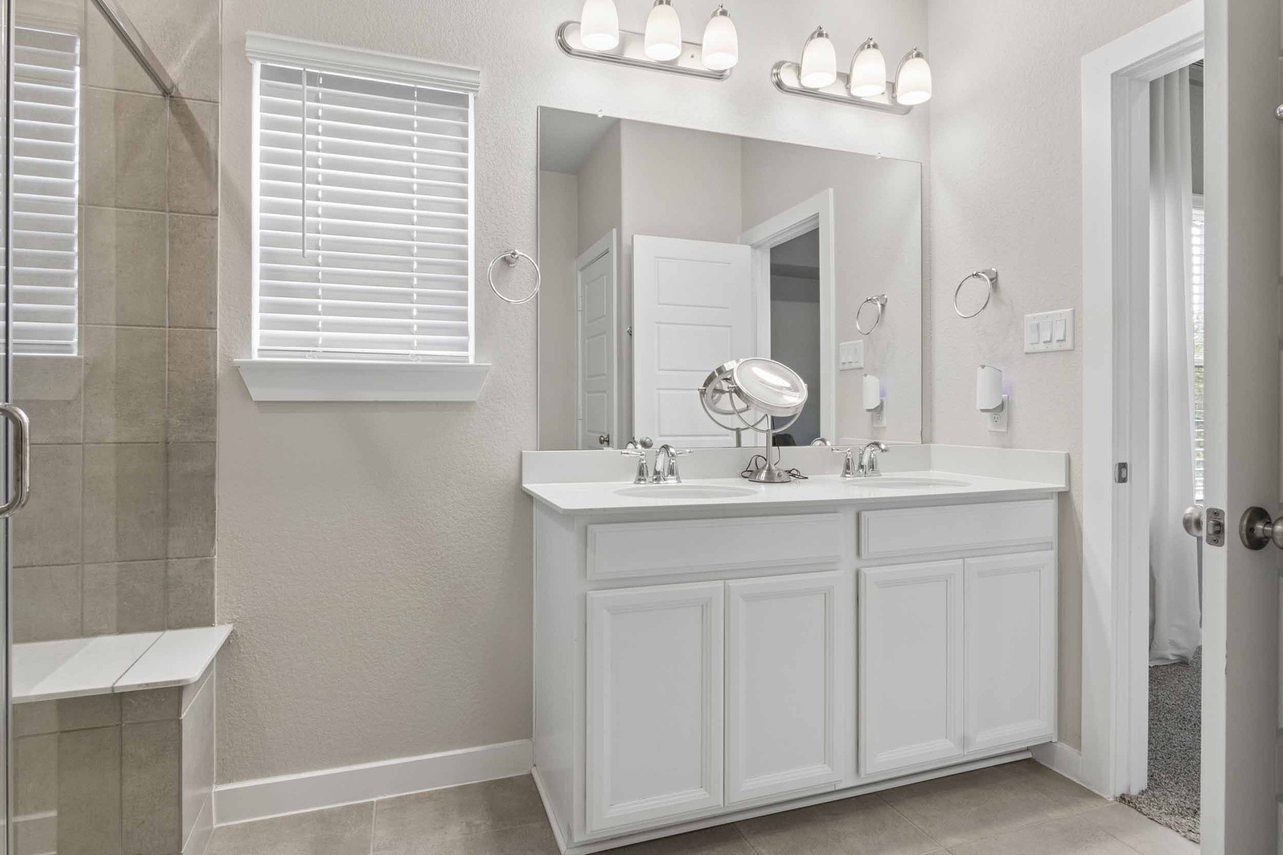8519 Rising Strm Drive Houston, TX 77063 - Photo 17 of 32 Gallery Image 17