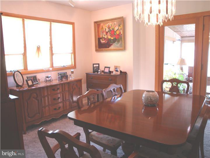 139 Beulah Road Doylestown, PA 18901 - Photo 10 of 25 Dining Room