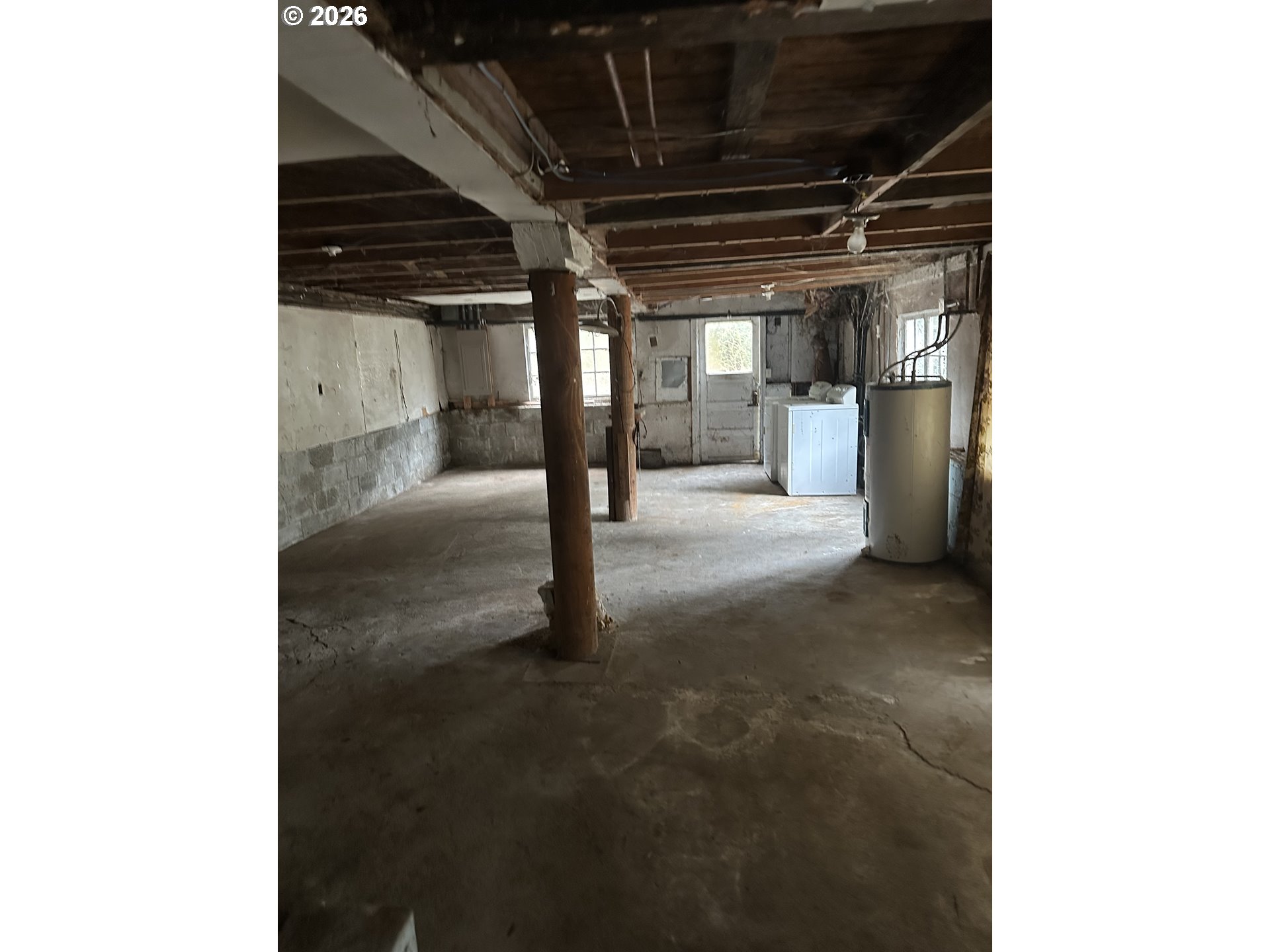 71360 East Jennie Lane Rhododendron, OR 97049 - Photo 16 of 19 a view of a room with wooden floor