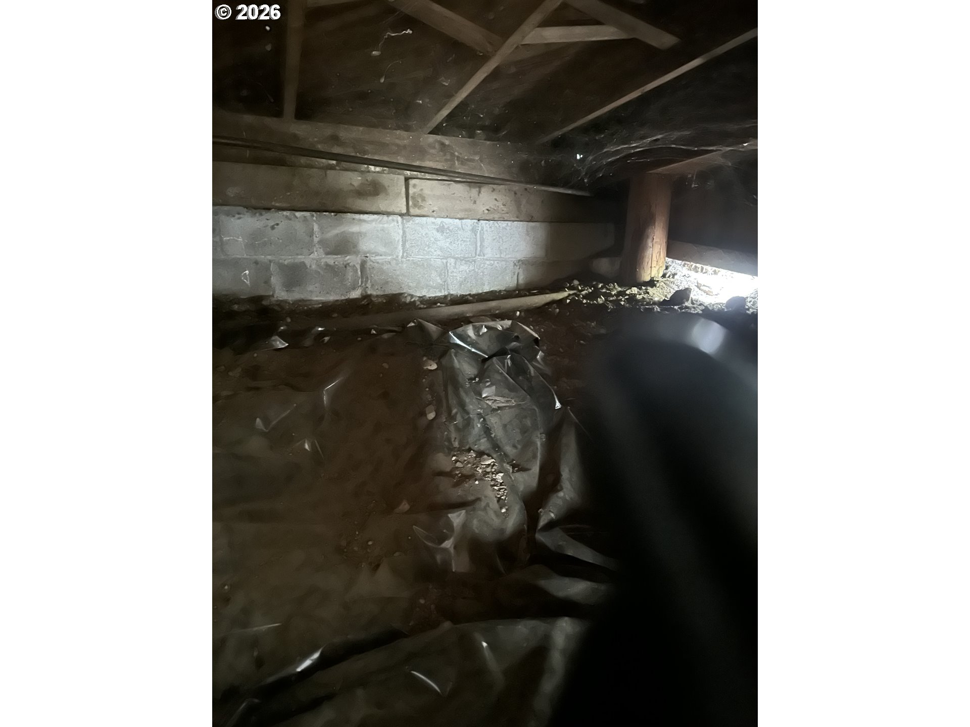 71360 East Jennie Lane Rhododendron, OR 97049 - Photo 6 of 19 a close view of water heater