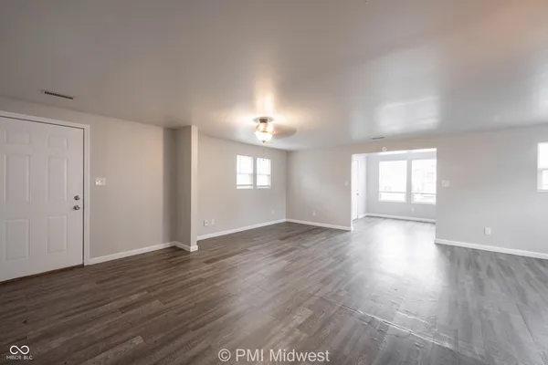 $1,449 | 955 North Traub Avenue, Indianapolis, IN 46222