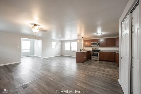 $1,449 | 955 North Traub Avenue, Indianapolis, IN 46222