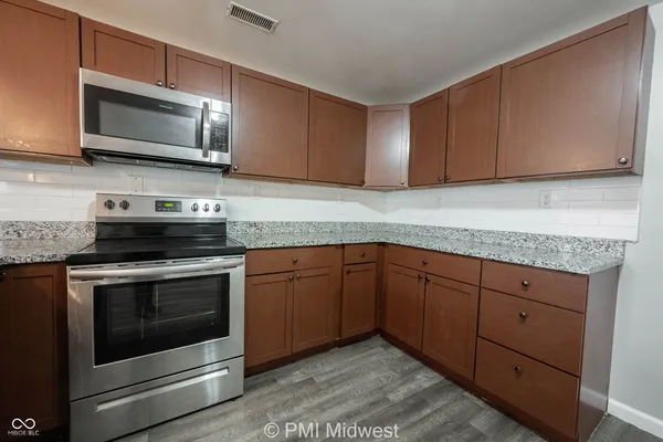 $1,449 | 955 North Traub Avenue, Indianapolis, IN 46222