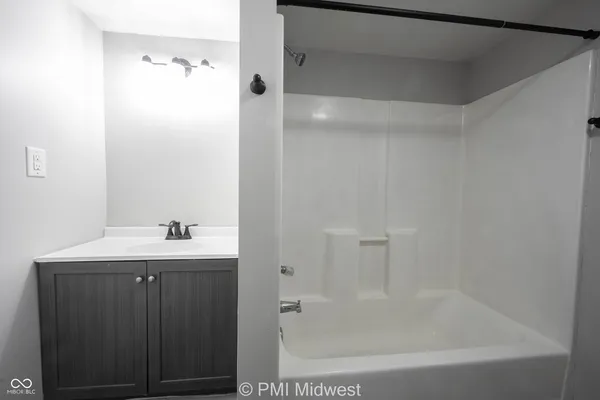 $1,449 | 955 North Traub Avenue, Indianapolis, IN 46222