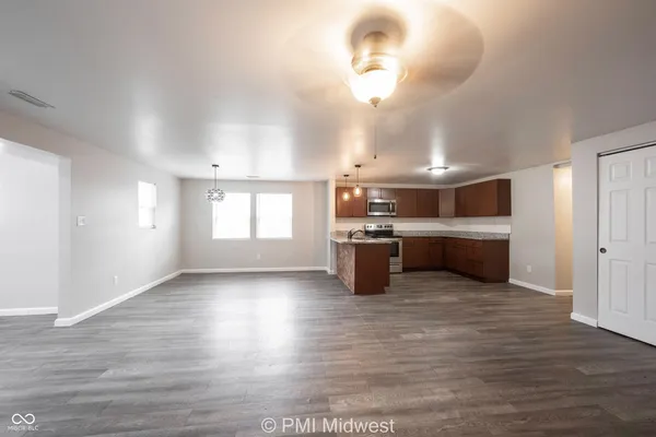 $1,449 | 955 North Traub Avenue, Indianapolis, IN 46222