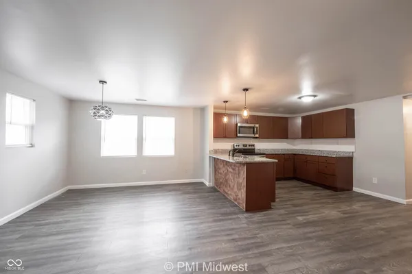 $1,449 | 955 North Traub Avenue, Indianapolis, IN 46222