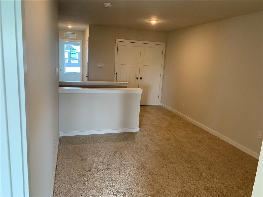 212 Paddock Harmony, PA 16037 - Photo 9 of 14