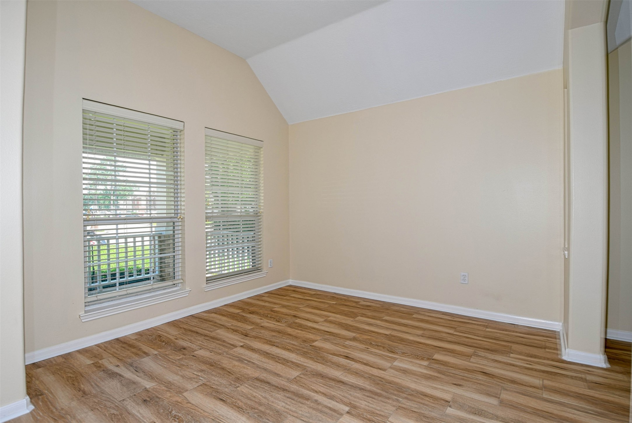 20826 Meadowhill Drive Spring, TX 77388 - Photo 2 of 25
