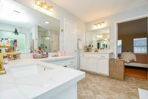 $489,900 | 3151 Mossy Elm Court, Houston, TX 77059