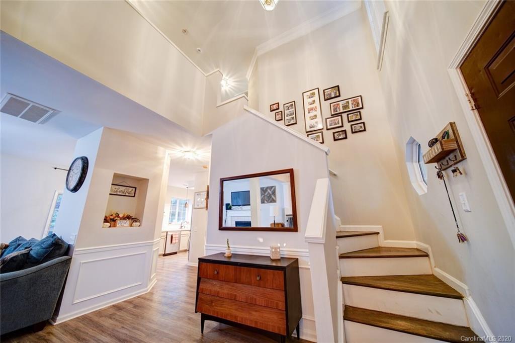 831 Clearbrook Road Matthews, NC 28105 - Photo 6 of 23 Gallery Image 6