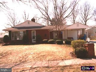 17 Bittersweet Road Levittown, PA 19057 - Photo 1 of 1 Gallery Image 1