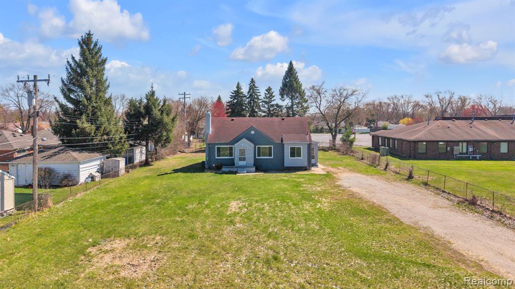 24901 Joy Road Dearborn Heights, MI 48127 - Photo 43 of 44
