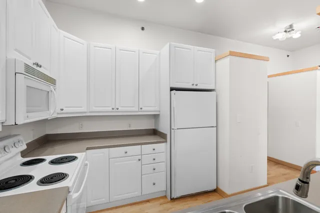 $335,000 | 530 West Doty Street, Unit 107, Madison, WI 53703