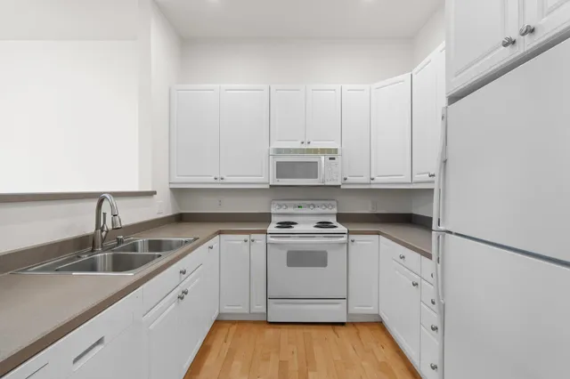 $335,000 | 530 West Doty Street, Unit 107, Madison, WI 53703