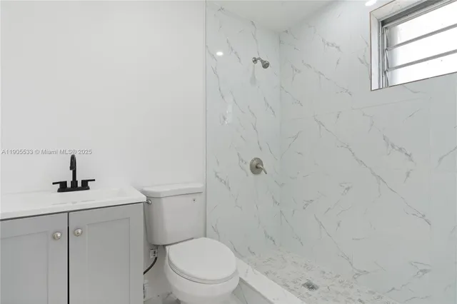 $529,999 | 5701 Southwest 41st Street, West Park, FL 33023