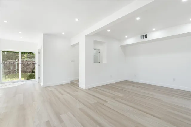 $529,999 | 5701 Southwest 41st Street, West Park, FL 33023