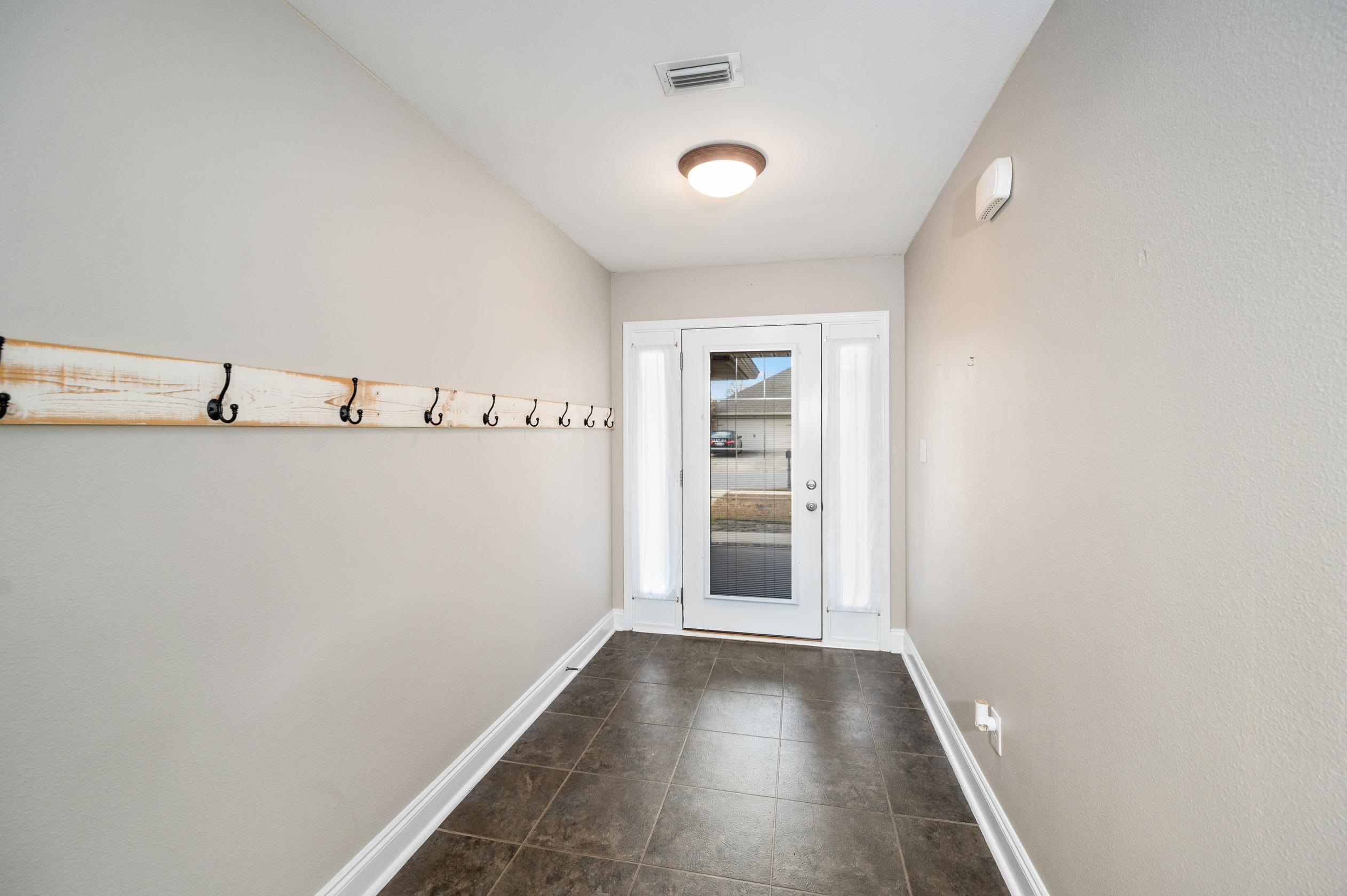 306 Amberlee Court Foley, AL 36535 - Photo 3 of 34