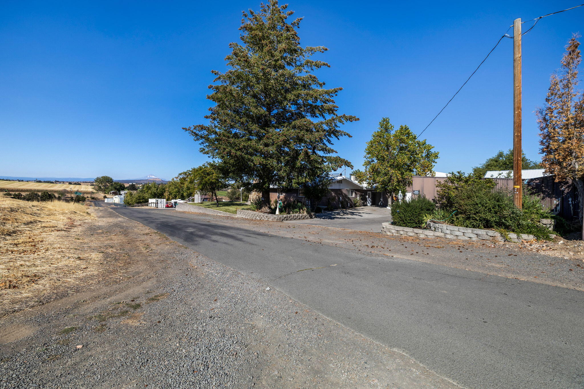 2752 Southwest Aaron Street Madras, OR 97741 - Photo 39 of 51 2024_10_05_2752_sw_aaron_St_madras-30