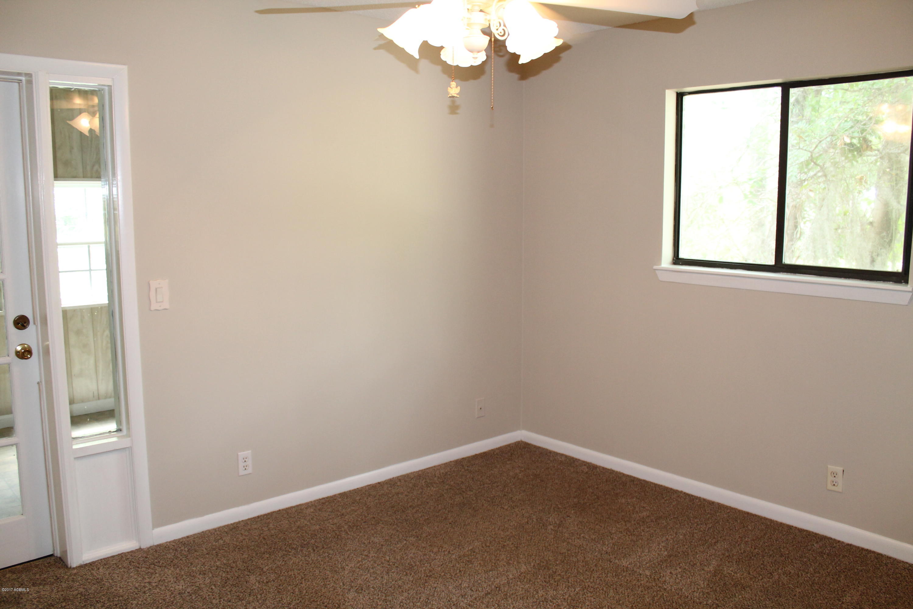 1508 Sycamore Street Beaufort, SC 29902 - Photo 11 of 18 IMG_4875
