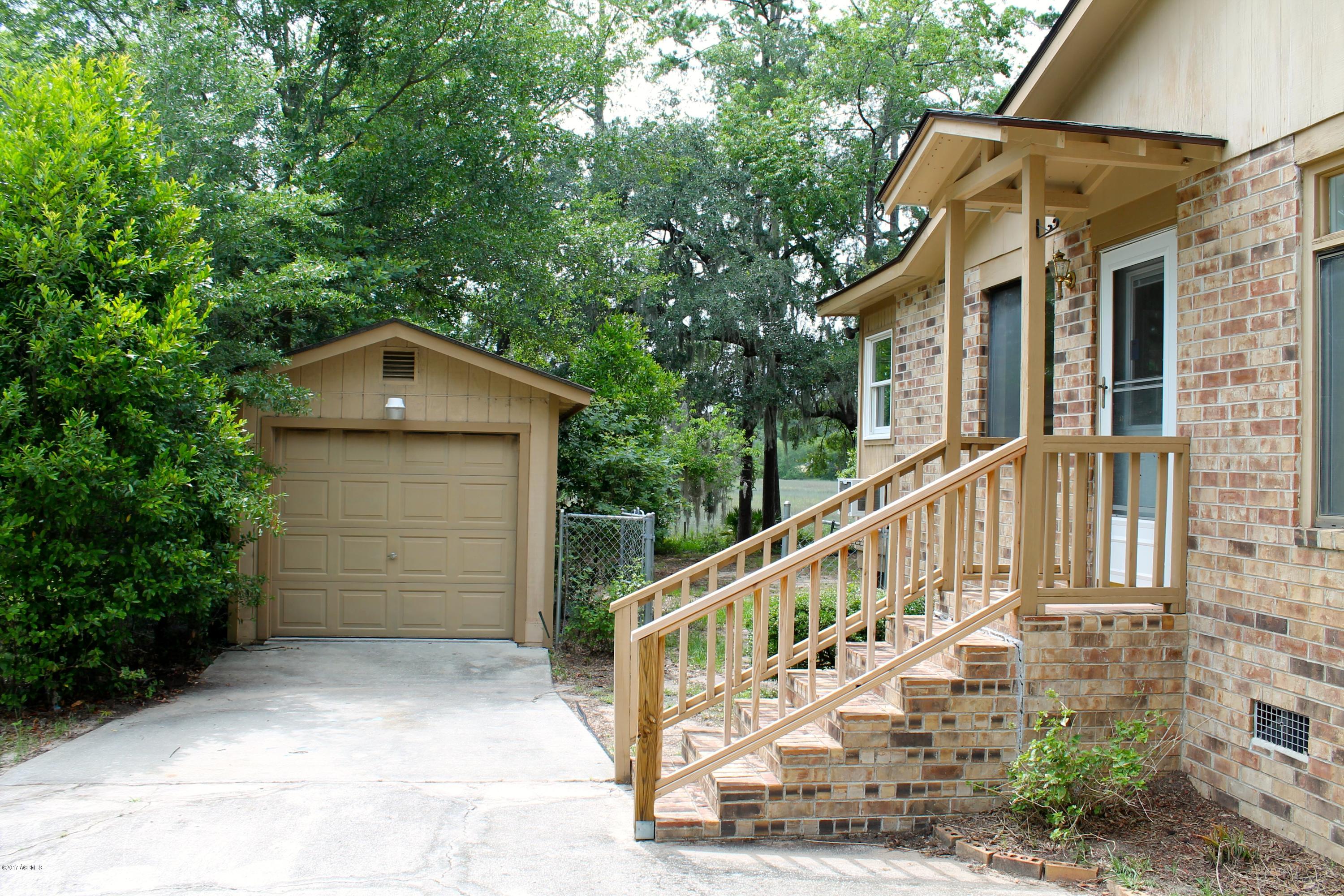 1508 Sycamore Street Beaufort, SC 29902 - Photo 13 of 18 IMG_4863