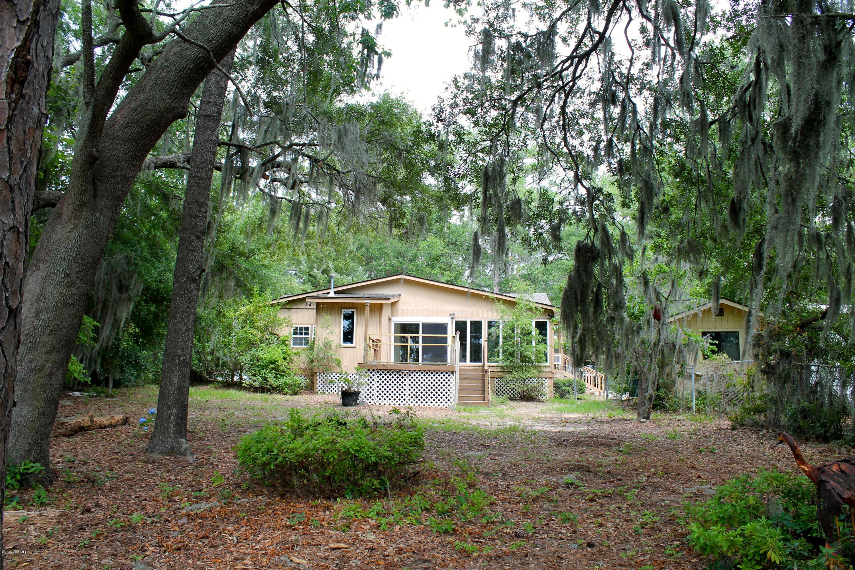 1508 Sycamore Street Beaufort, SC 29902 - Photo 14 of 18 IMG_4860