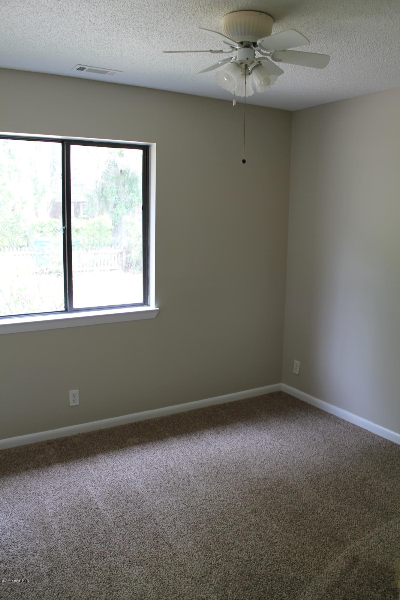 1508 Sycamore Street Beaufort, SC 29902 - Photo 10 of 18 IMG_4874
