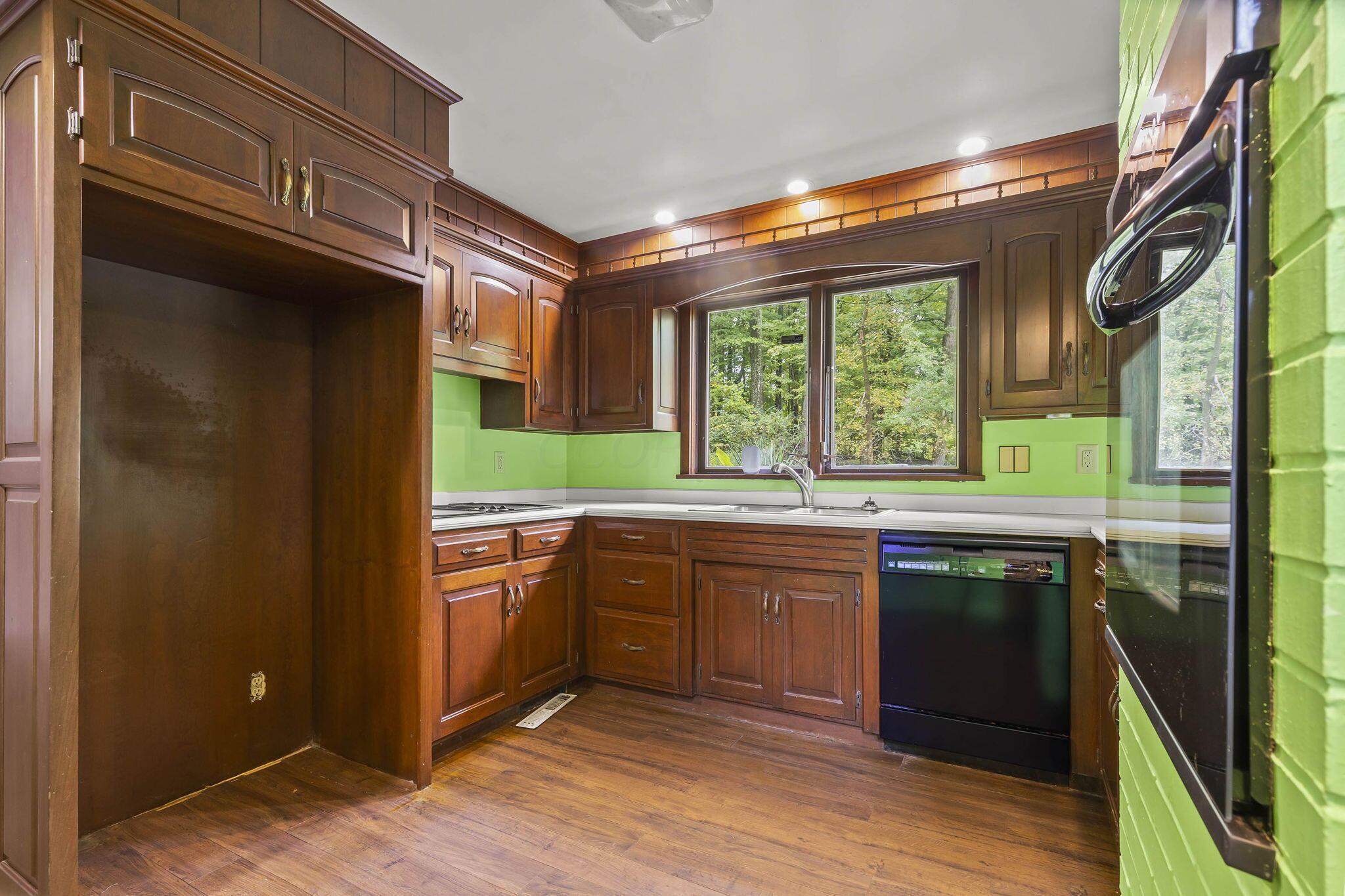 1126 Lexwood Road Mansfield, OH 44907 - Photo 13 of 32 25-web-or-mls-1126LexwoodRoad_Hommati102