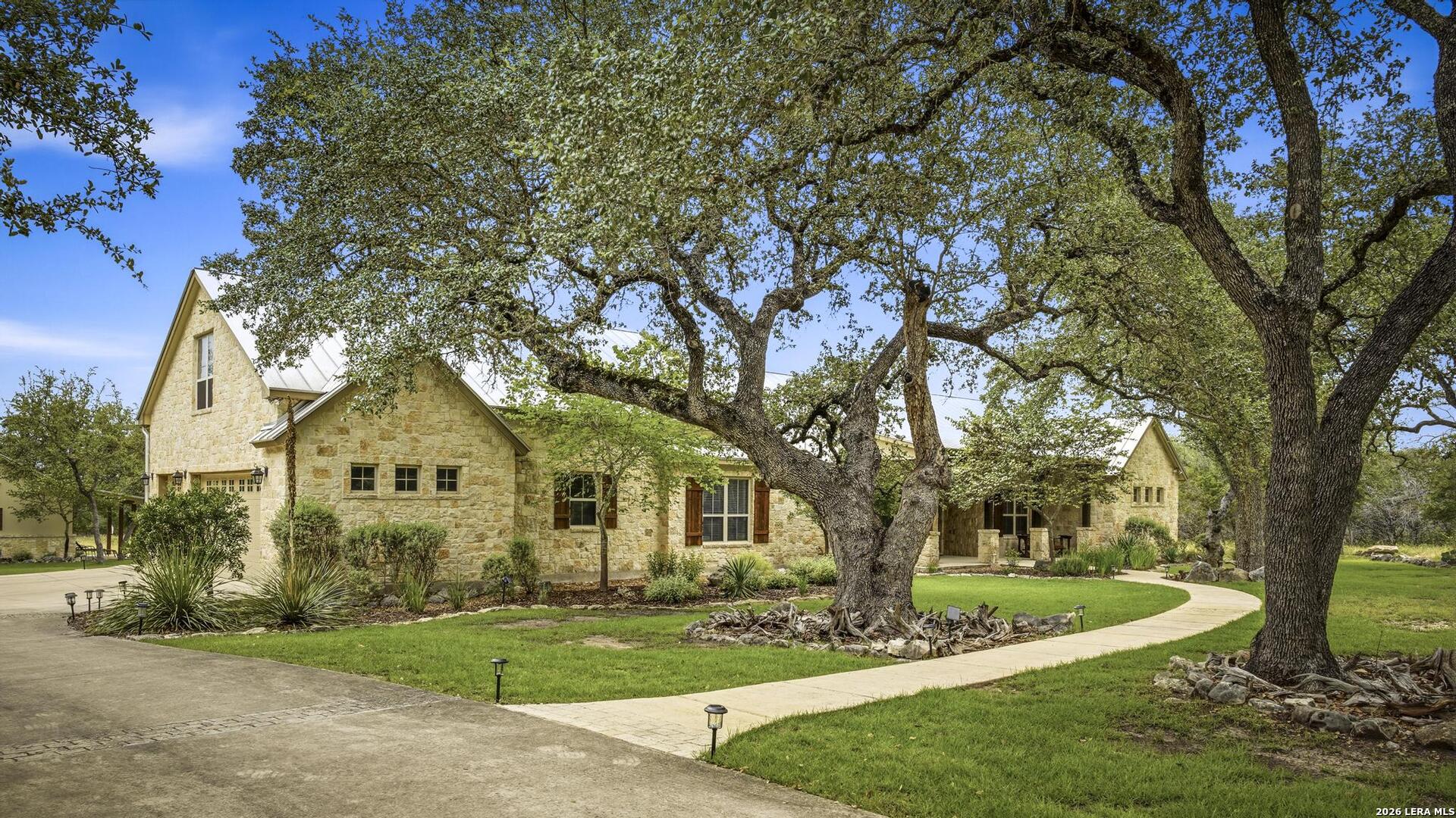 392 Rio Brazos Drive Boerne, TX 78006 - Photo 3 of 76