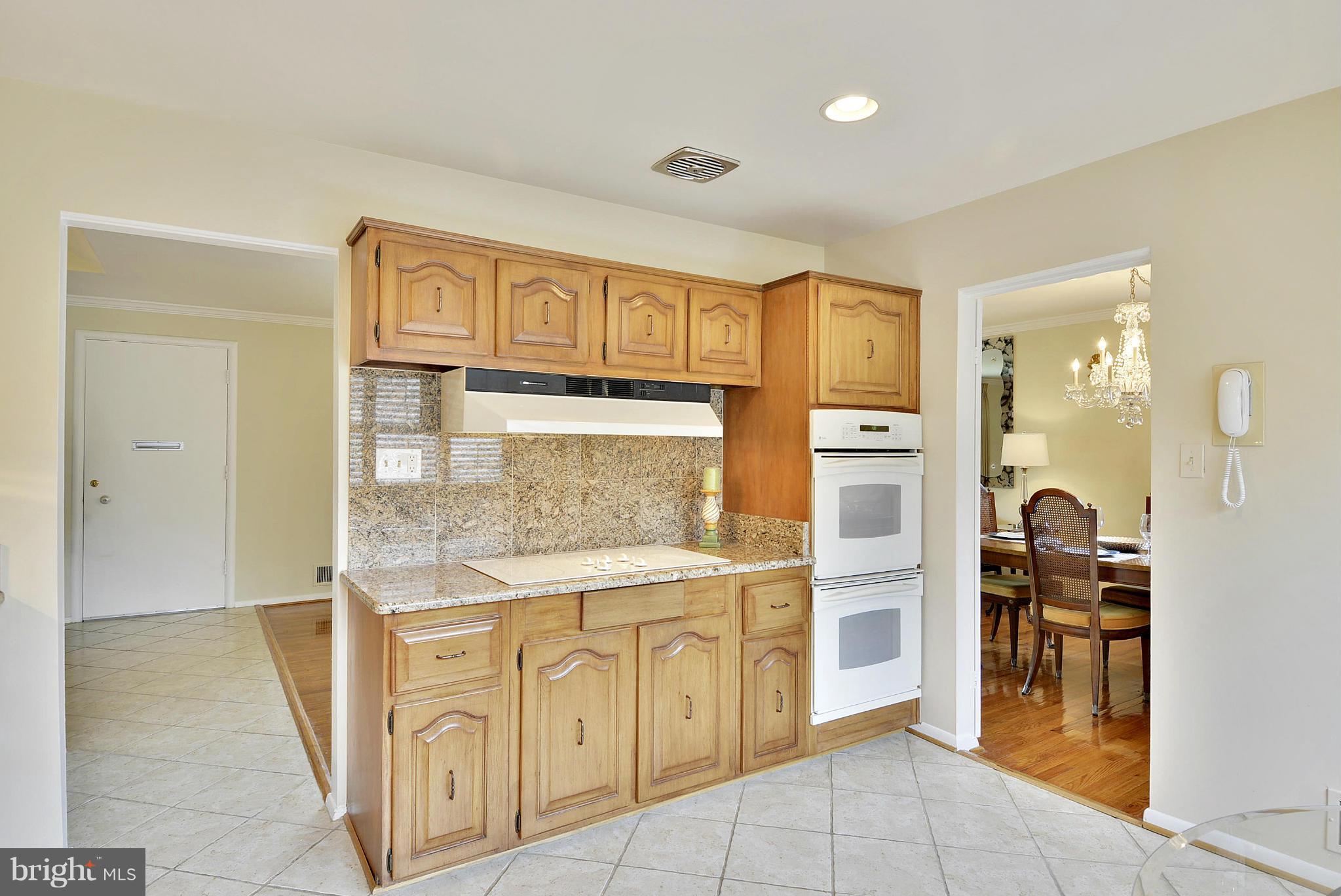 2401 Harmon Road Silver Spring, MD 20902 - Photo 13 of 30 Kitchen