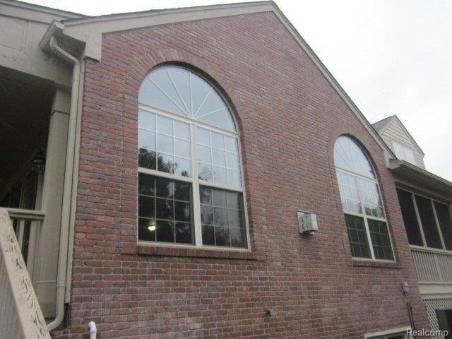 3822 Winding Brk Circle Rochester, MI 48309 - Photo 19 of 19 Winding Brook Rear