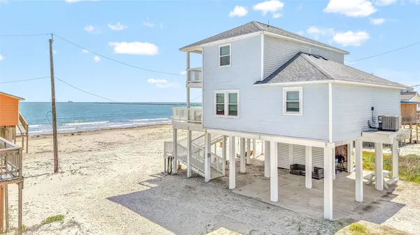 $698,000 | 1213 Sargasso Circle, Surfside Beach, TX 77541