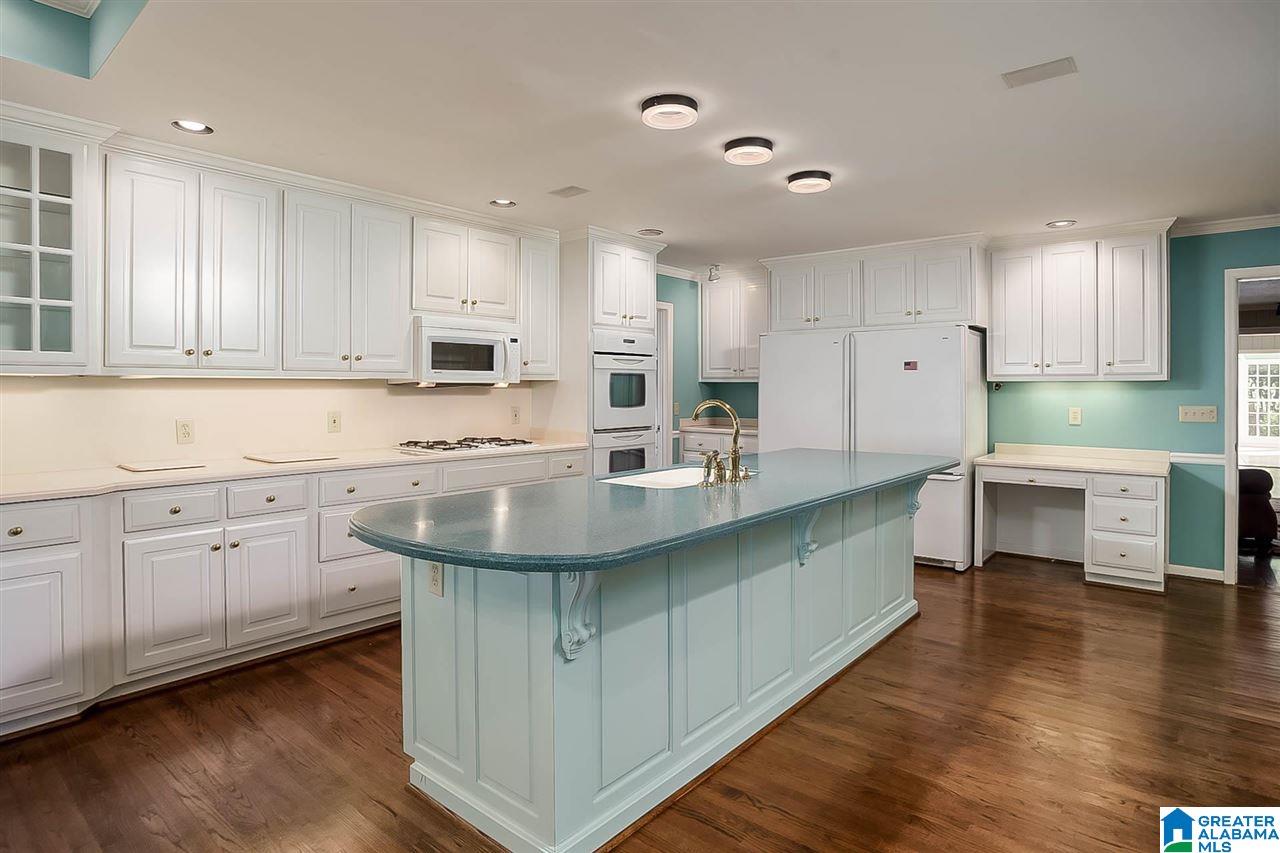 3505 Crestbrook Road Mountain Brook, AL 35223 - Photo 15 of 46