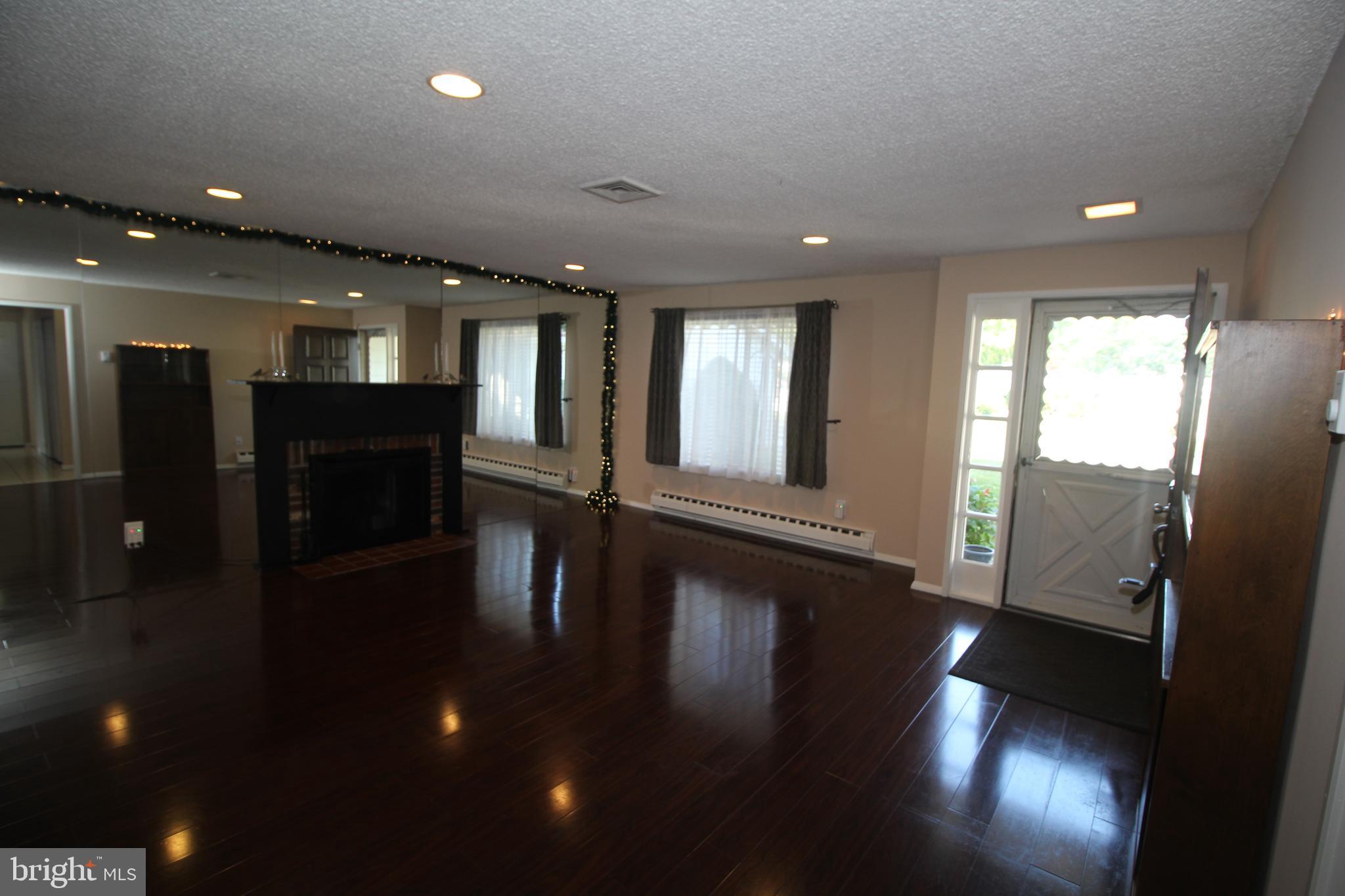 236 Vernon Road Monroe Township, NJ 08831 - Photo 5 of 26 Gallery Image 5