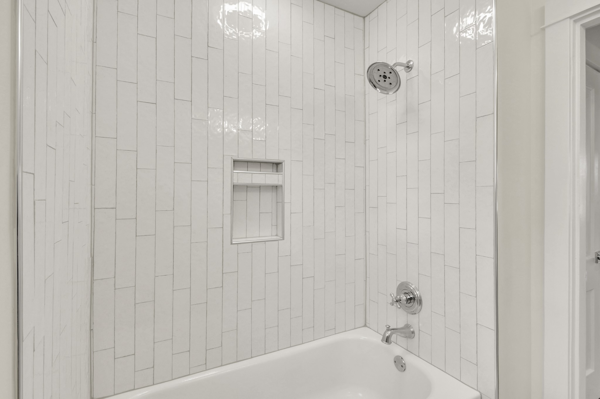 1121 Goldilocks Street Madison, TN 37115 - Photo 12 of 31 a bathroom with a bathtub