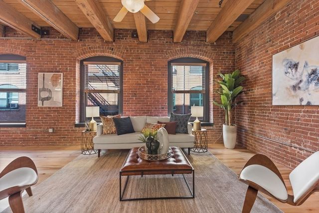 $880,000 | 21 Wormwood Street, Unit 421, Boston, MA 02210