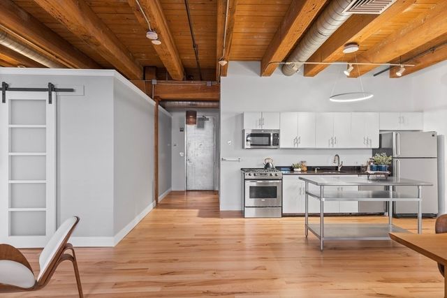 $880,000 | 21 Wormwood Street, Unit 421, Boston, MA 02210